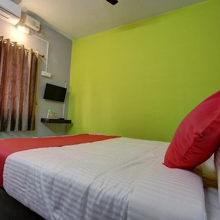 Oyo 30971 Gm Grande Otel Mudukarai Dış mekan fotoğraf