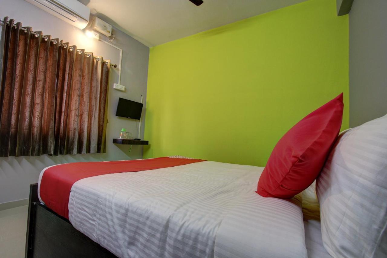 Oyo 30971 Gm Grande Otel Mudukarai Dış mekan fotoğraf
