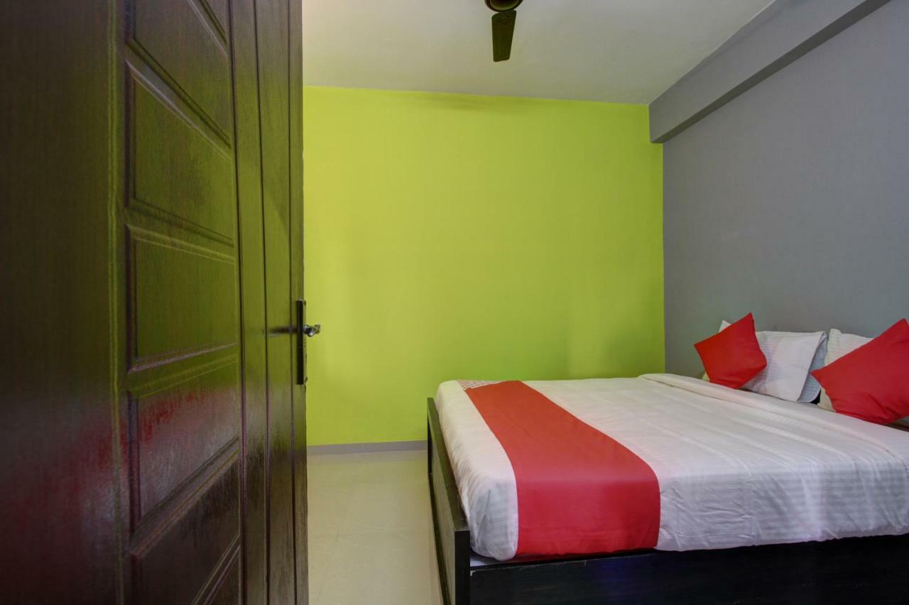 Oyo 30971 Gm Grande Otel Mudukarai Dış mekan fotoğraf