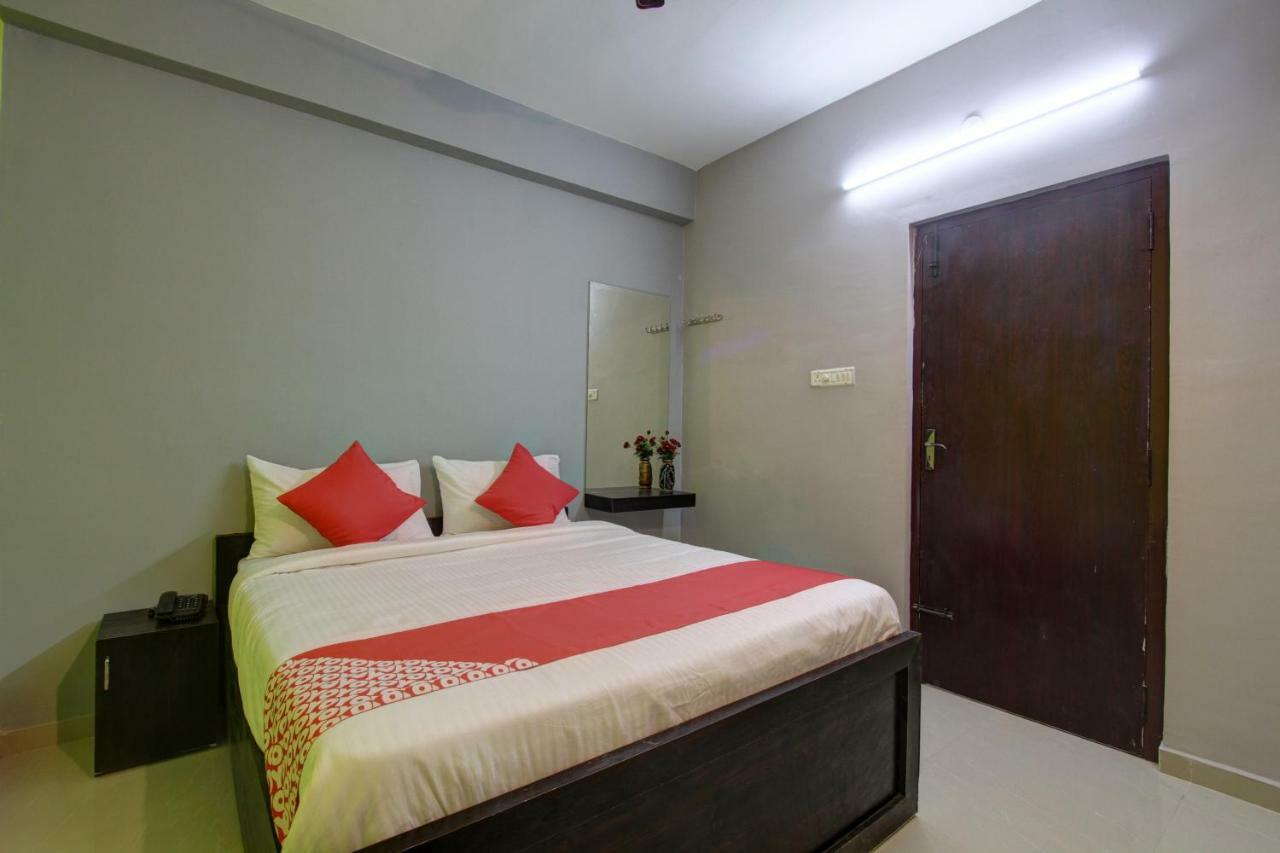 Oyo 30971 Gm Grande Otel Mudukarai Dış mekan fotoğraf